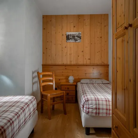 Chalet Stelle Di Neve Bormio Exterior photo