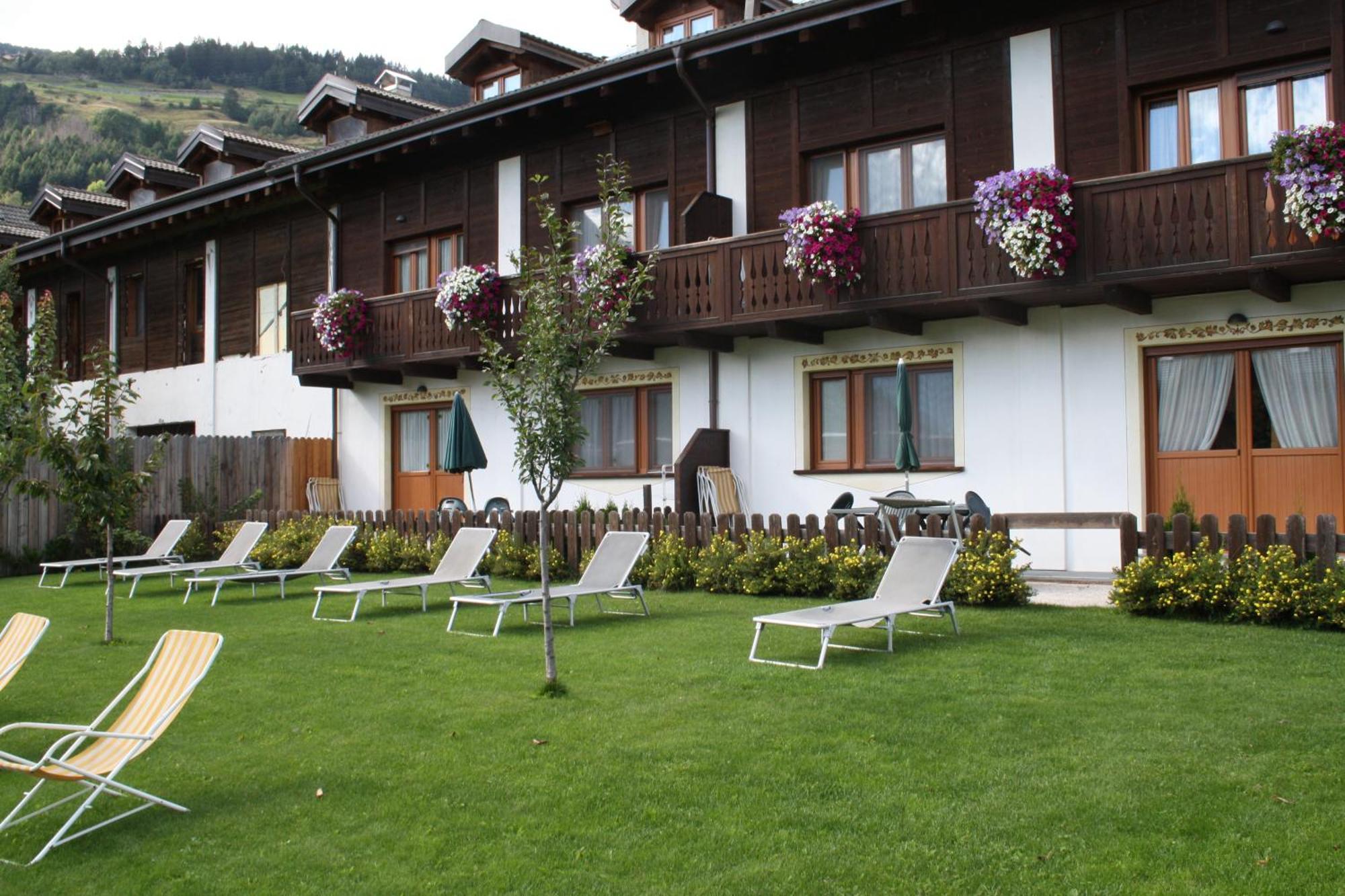 Aparthotel Stelle Di Neve